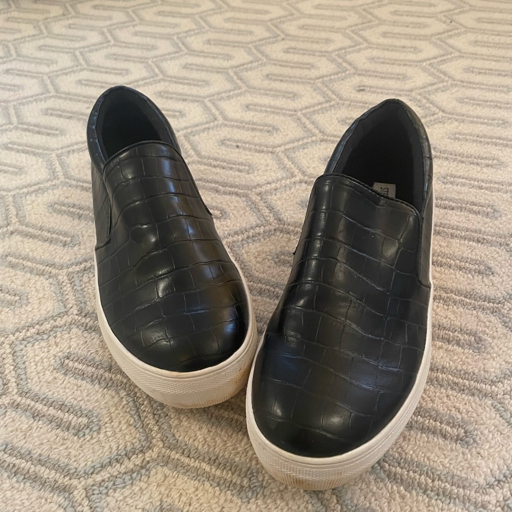 Scale print Platform Steve Madden Shoes
